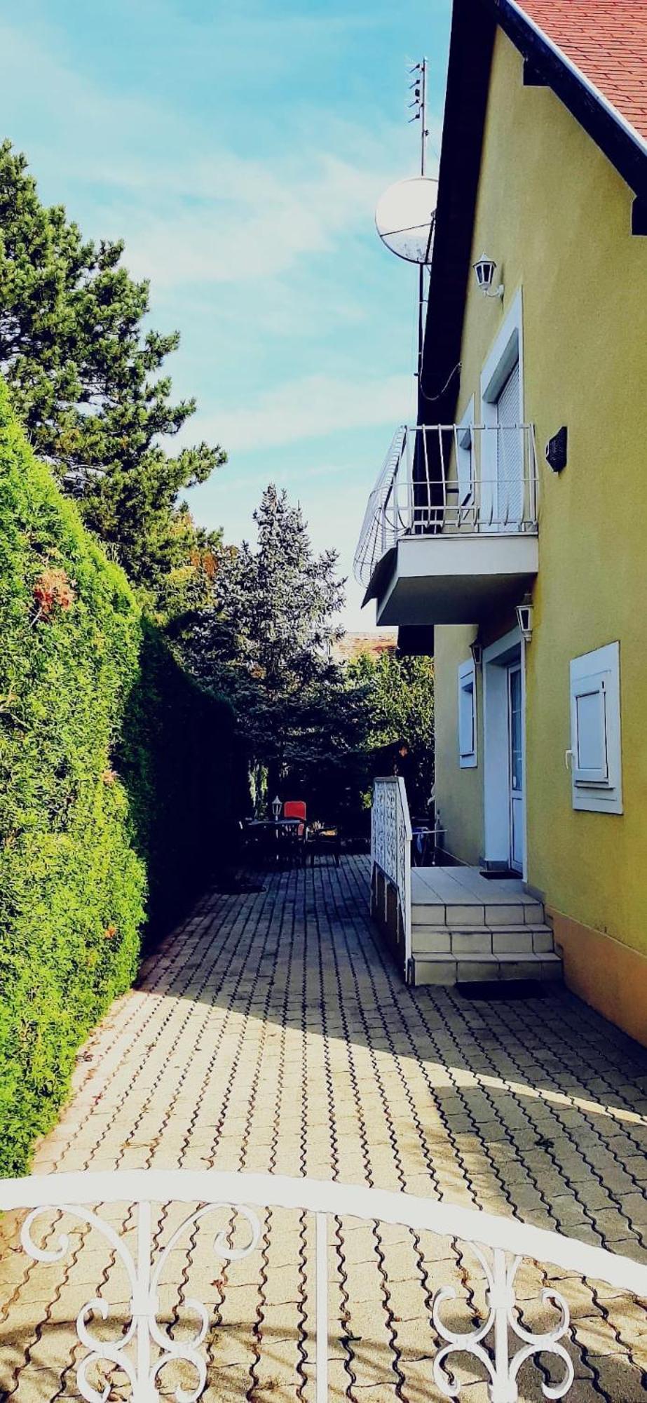 Apartmán Adikati Lak Bük Exteriér fotografie
